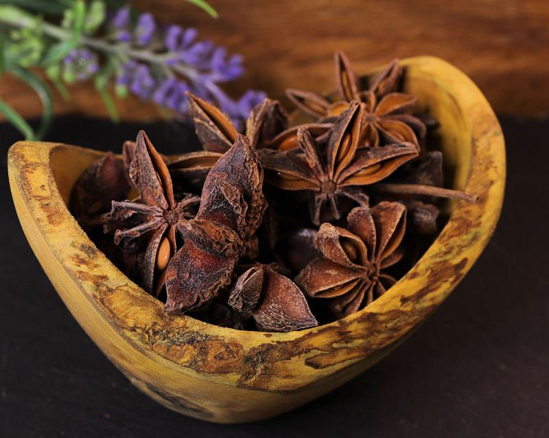 Sternanis ganz kaufen Chemnitz MTG-Gewürze